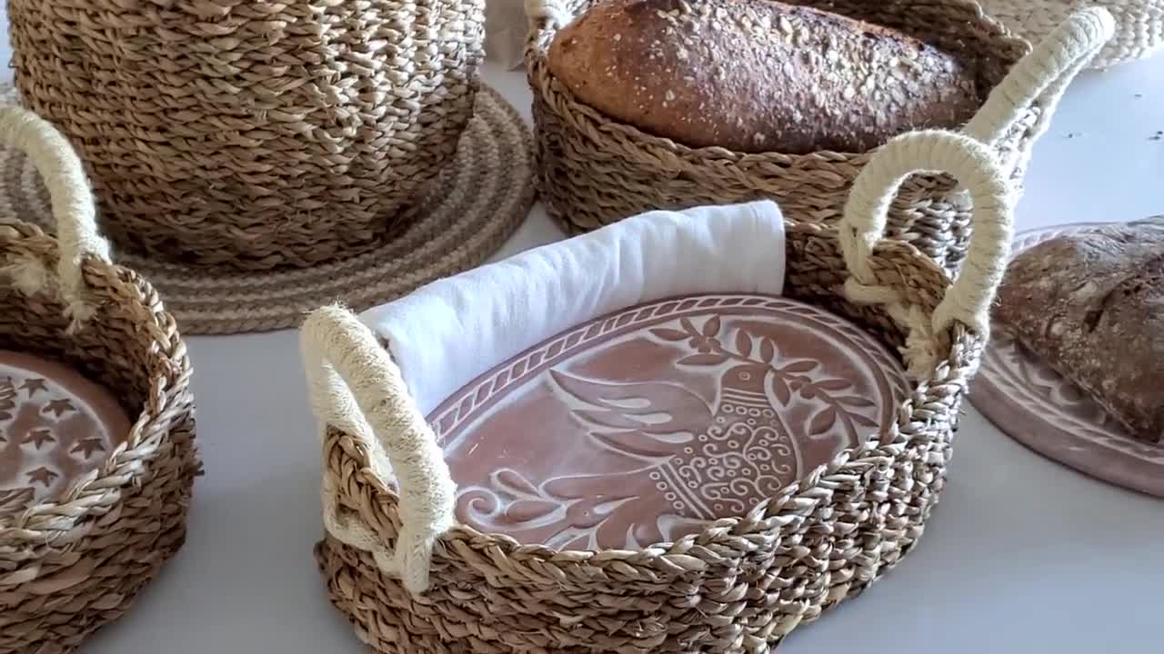 Bread Warmer + Basket with Tea Towel - Bird Round