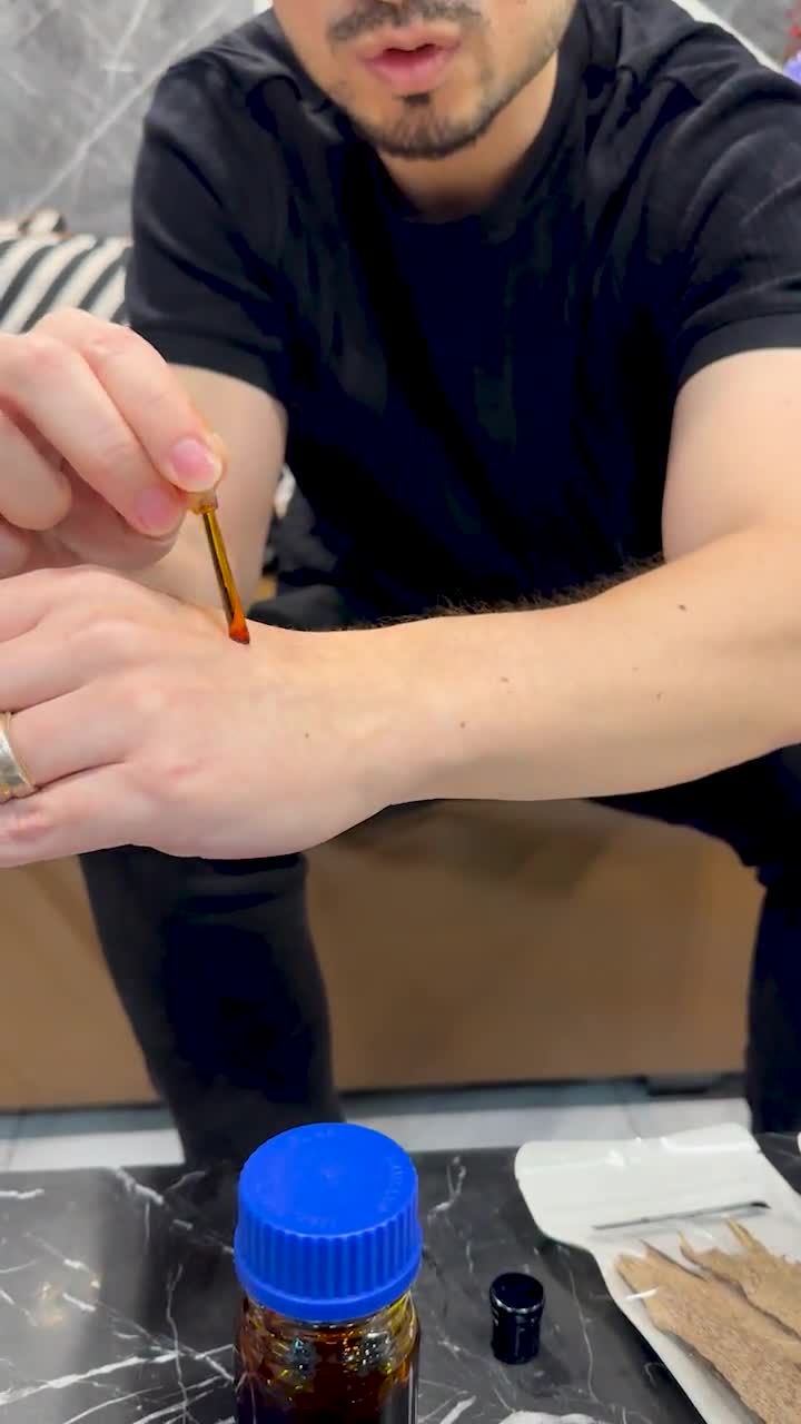 Khao yai 2005 VIP Wild Oud Oil Khao yai 250 years old tree 20years old oil video poster