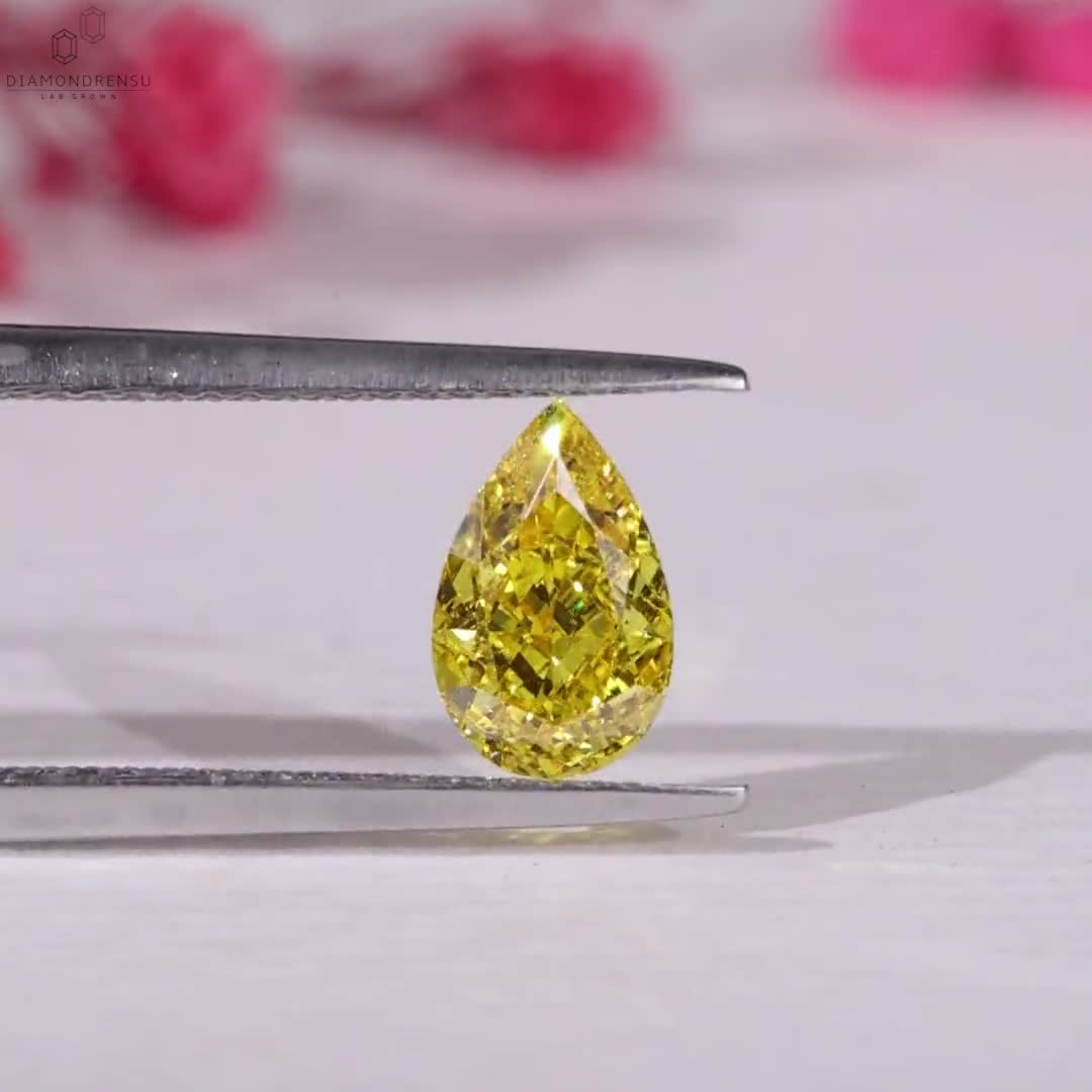 Pear shaped hot sale yellow diamond