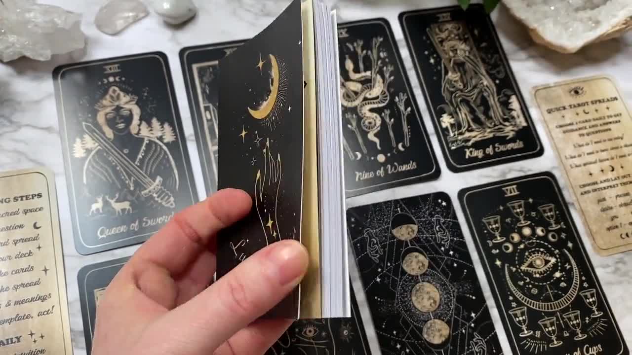 Luna Somnia Tarot Deck With Guidebook & Box 78 Cards Full Deck Moon Dreams  Starry Magic Celestial Astrology Black Gold Divination Tool 