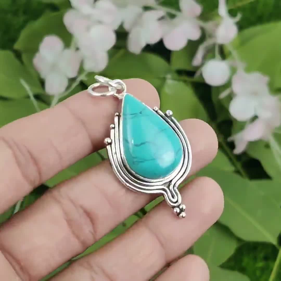 Ciondolo Fatto A Mano In Turchese Blu: Gioiello Con Pietre Preziose In Argento Sterling 925 - Italia