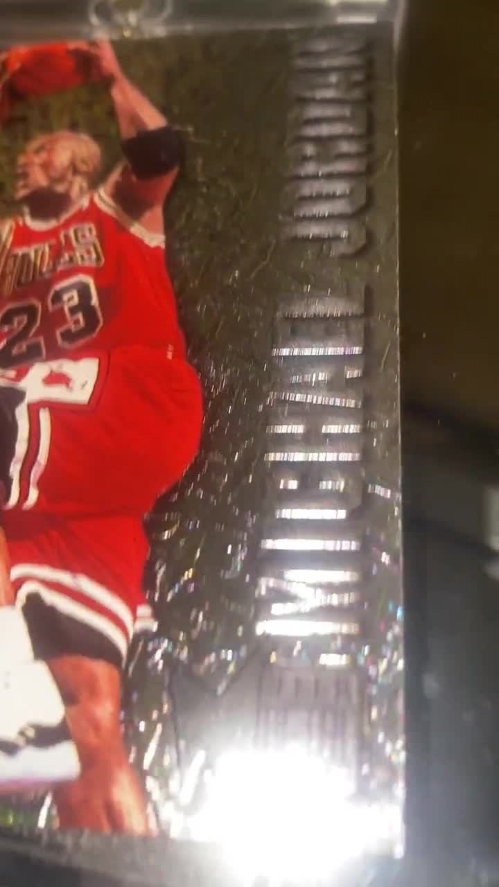 RARE MICHAEL JORDAN 2024 1996-97 FLEER METAL #11 CHICAGO BULLS!!!