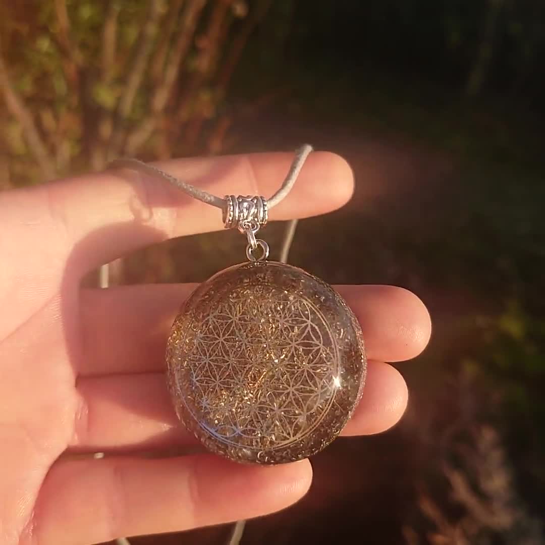 Personalized Orgonite® Orgone Pendant Flower of Life Custom Made FOL Choose  Your OWN Main Gemstone and Color Customized Unique Unisex -  Australia