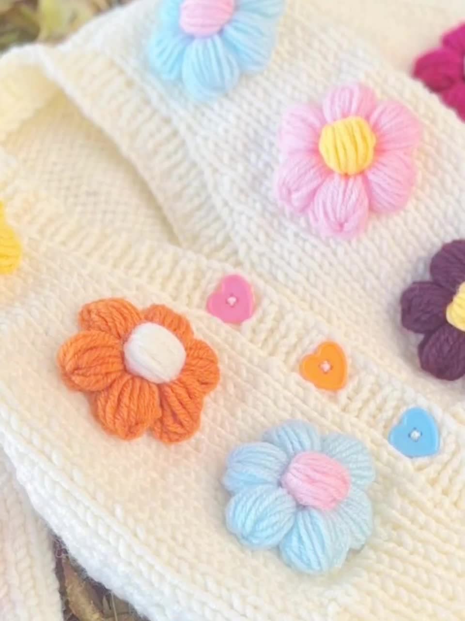 Brassière bébé à fleurs crochet 1/3 / Baby sweaters flowers crochet 