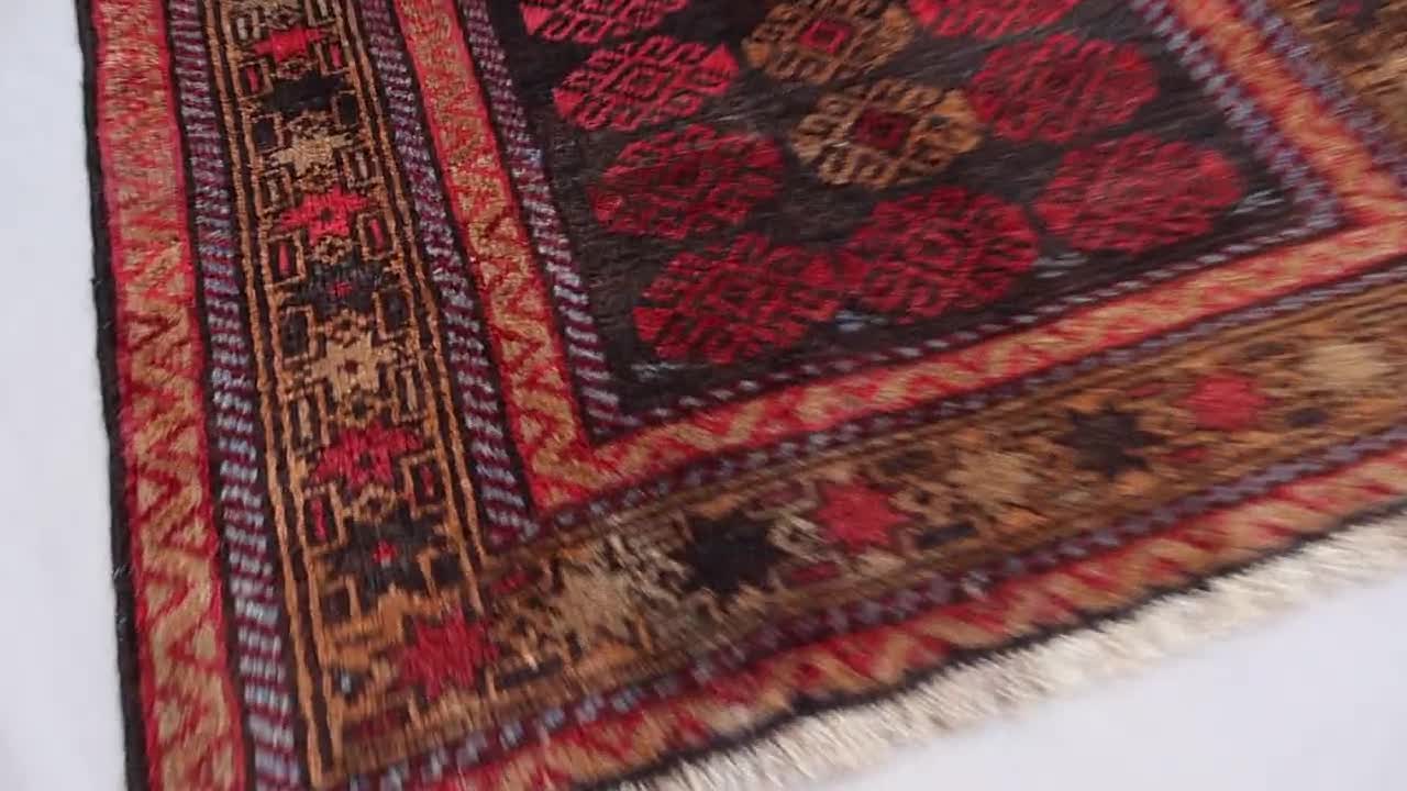 2'9x4'2 フィートのアンティーク バルーチ ラグ、トルクメン