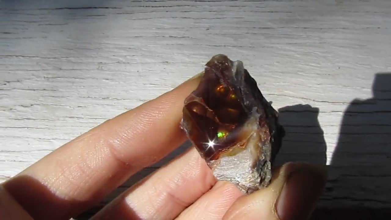 Fire Agate 'window' Polished Gemstone: Arizona Deer Creek Mine