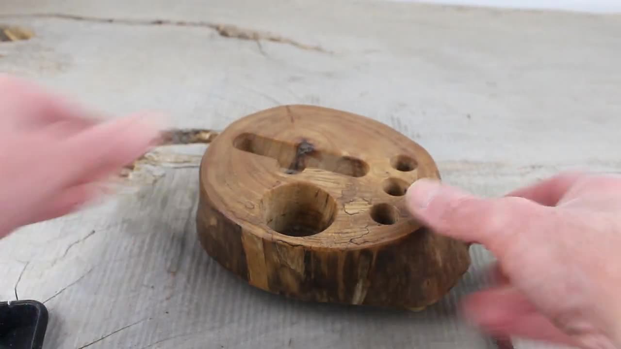 PH PandaHall Pot à Crayons En Bois Pour Bureau 13 Trou Organiseur De Pinceaux Porte Stylo Plume De Style Rustique Pour Bureau Studio Artiste Enseignant Sienna 20x5.9x7.3cm