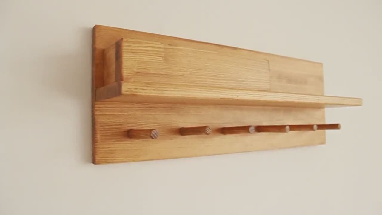 HBCY Creations - Perchero rústico de pared con ganchos y cestas,  organizador de entrada, estante de pared con 5 ganchos y cubos, estante de  madera