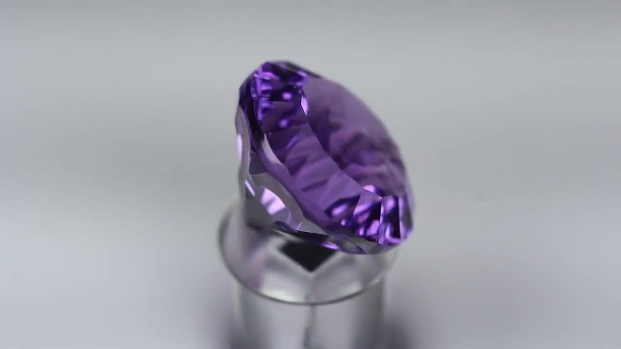 イリュージョンカット！天然アメジストのライト/ディープラウンド、9