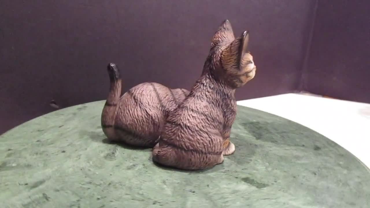 Harvey Knox Kingdom Tabby Cat Kitty Kitten Figurine Handpainted Global Art