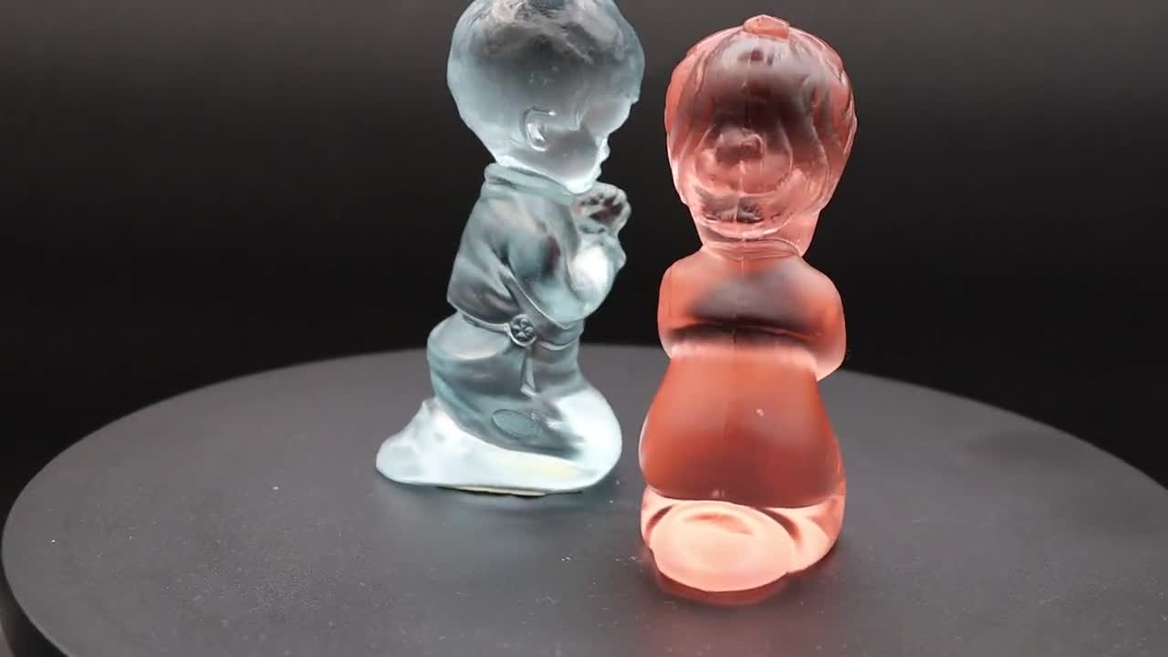 ヴィンテージ フェントンガラス 祈る子供像 2体セット ベルベット