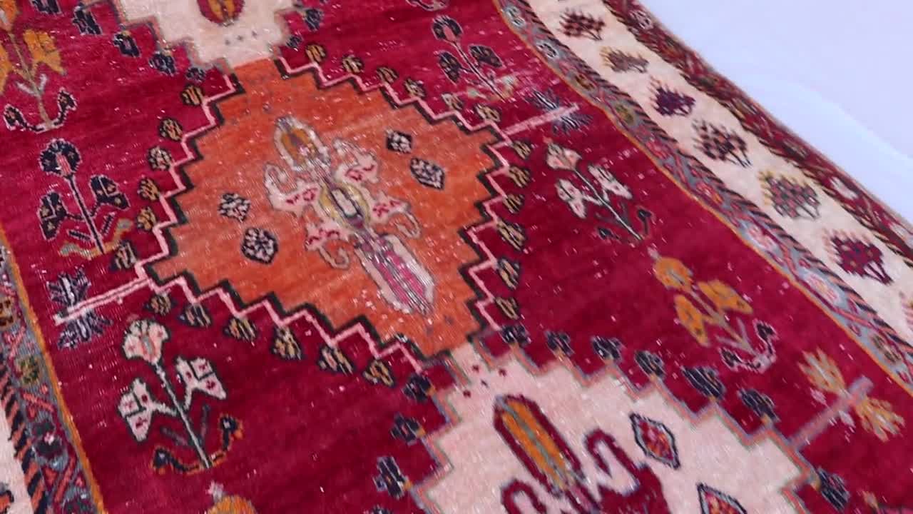 4'2x7'3 フィートのアンティーク ハンドメイド ラグ、コーカサス ラグ