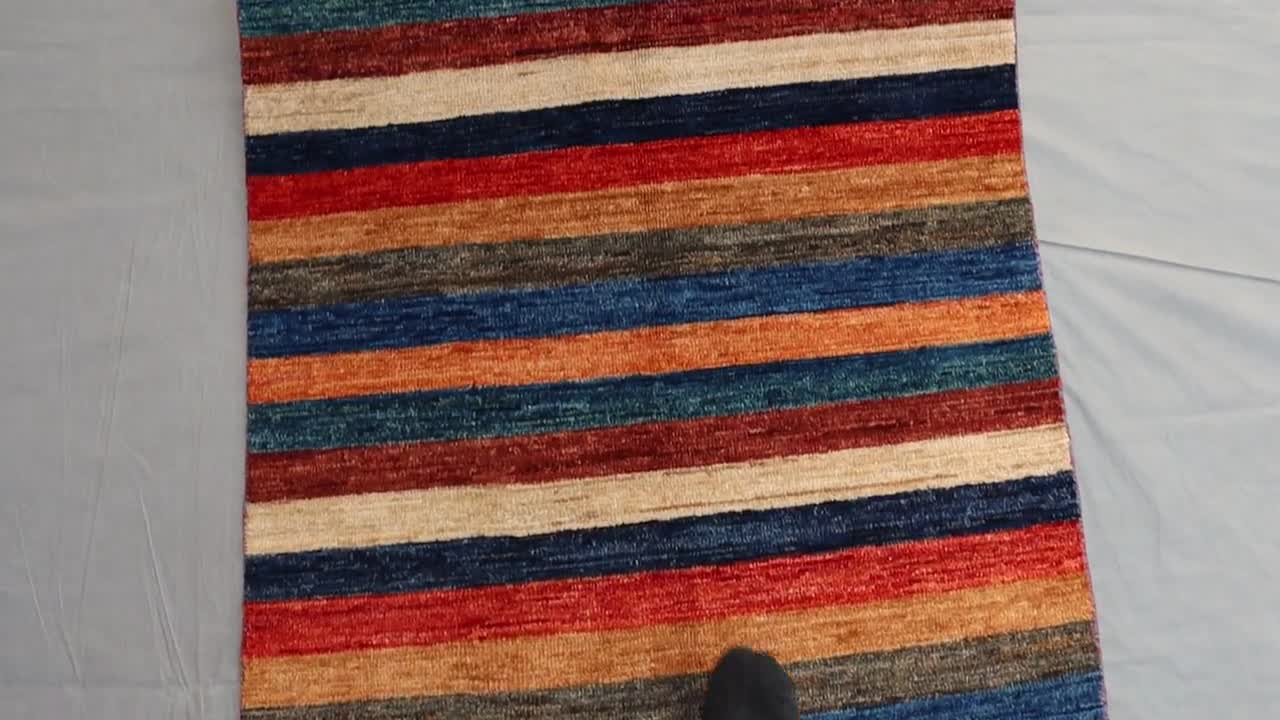手作りトルコ製ウシャックランナーラグ：ヴィンテージウール、レッド