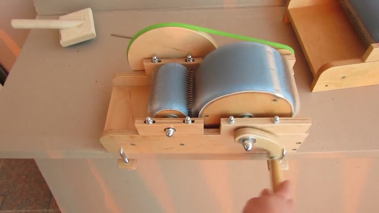 Wooden Mini Drum Carder for wool Fiber Combing Cardings Blending Board - 72  TPI