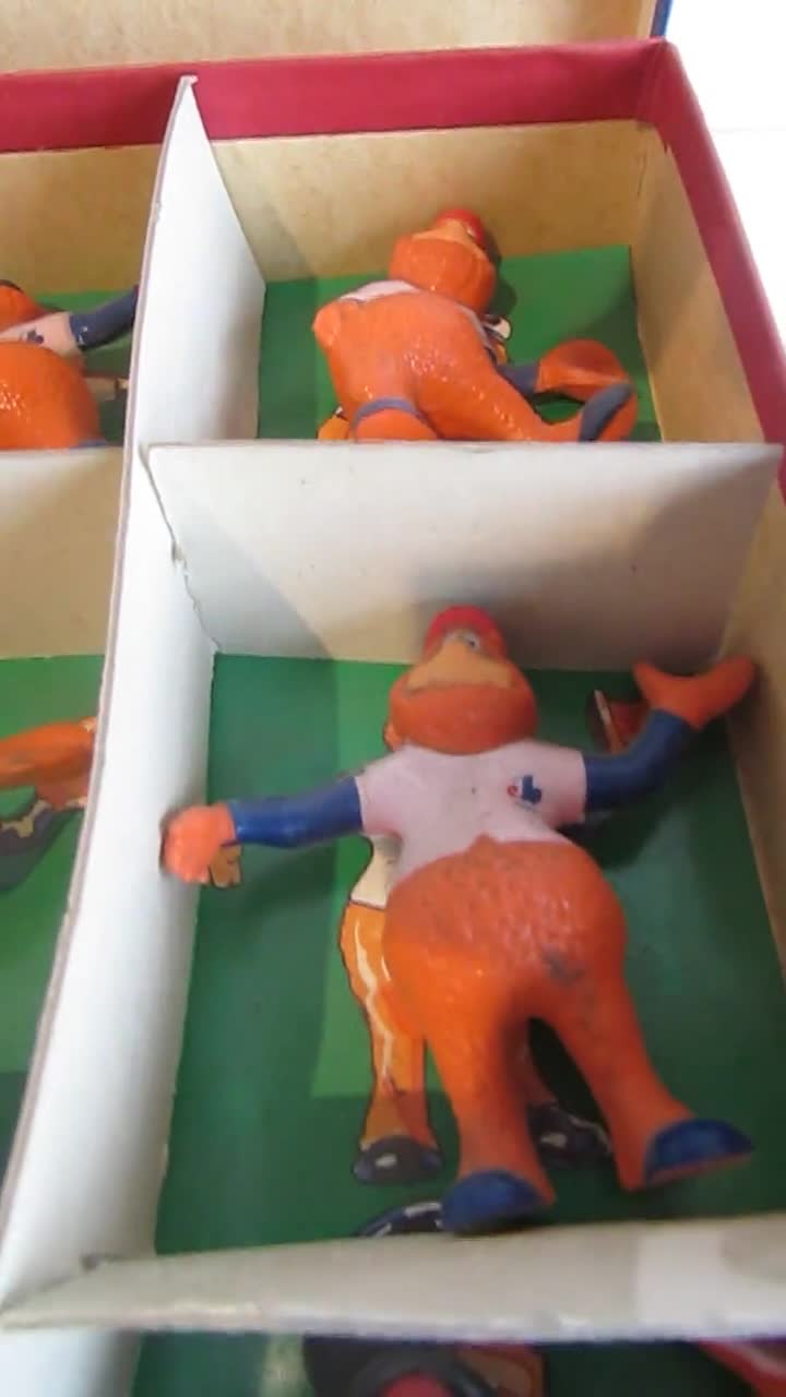 Beautiful 12 Collectable YOUPPI Baseball Mascot Figure MONTREAL