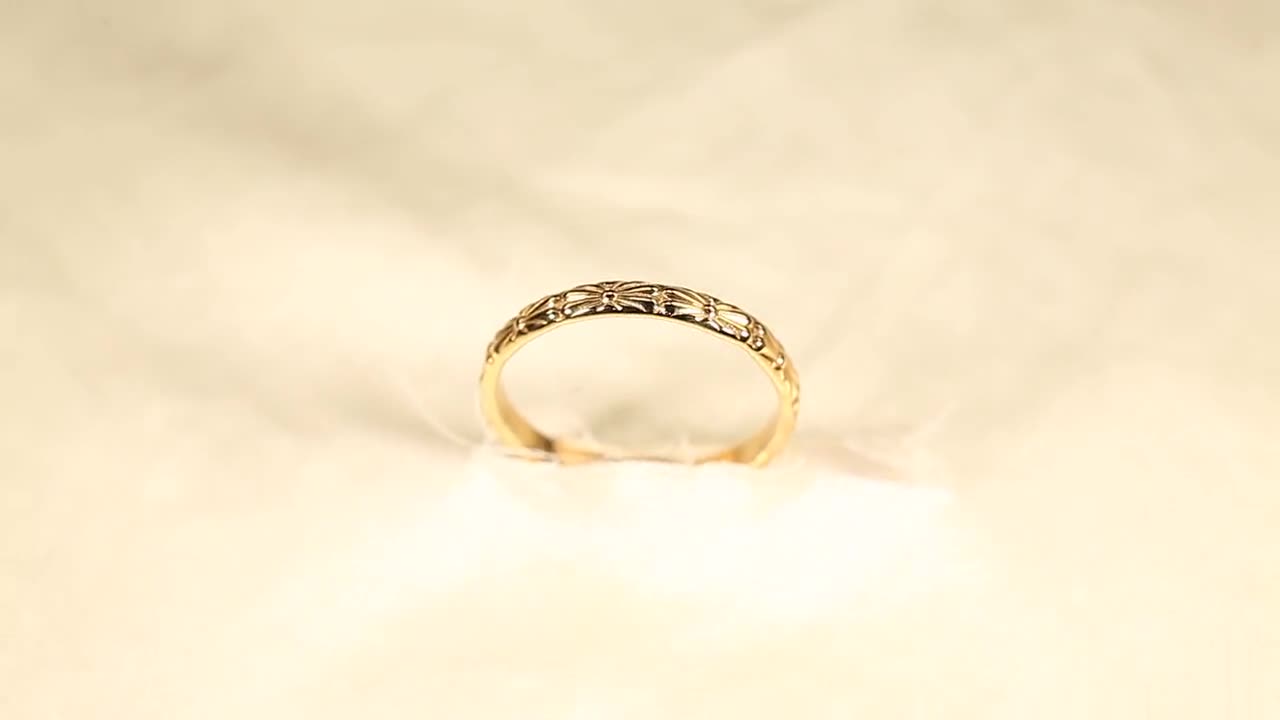 ZP-102 14K Gold Filled Flower Pattern Ring, Unique Texture