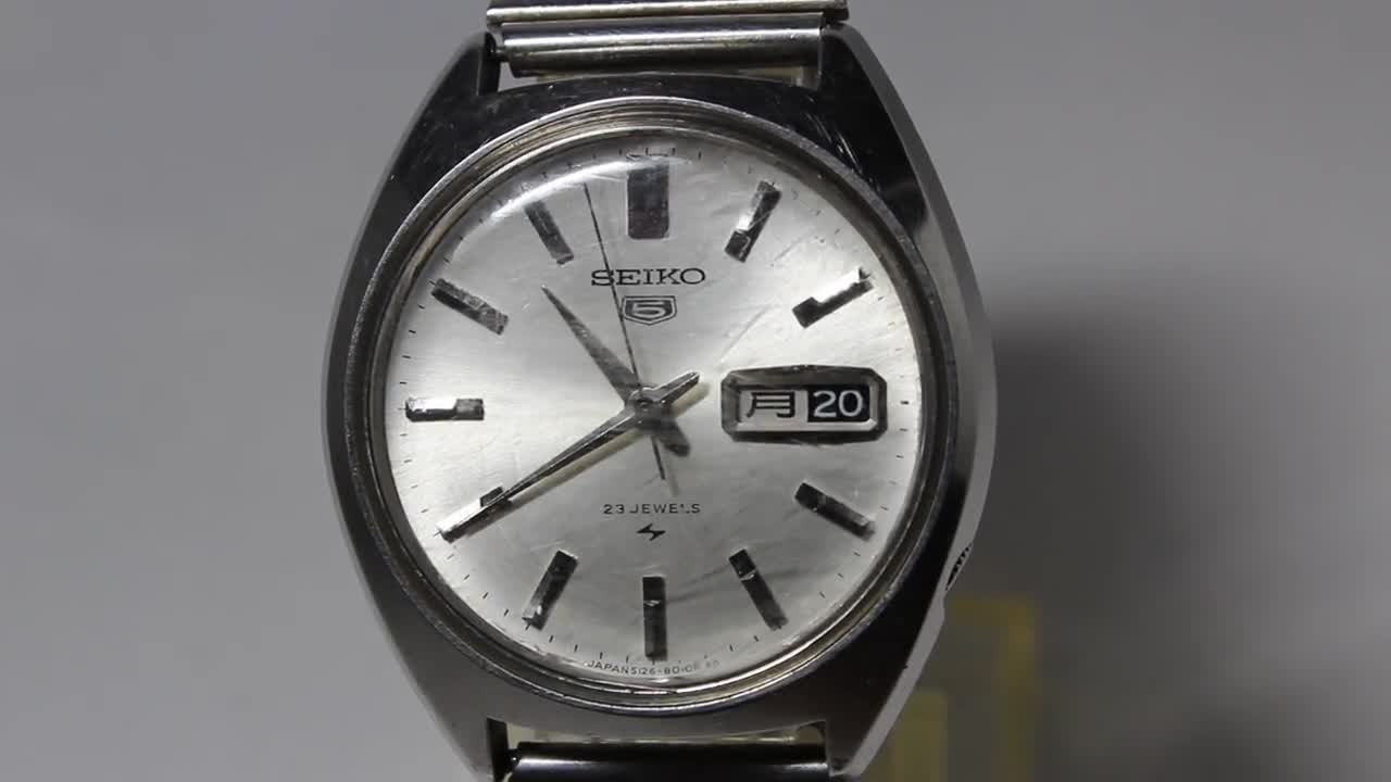 SEIKO 5 5126-8010 Analog Vintage Automatic Watch 23 Jewels