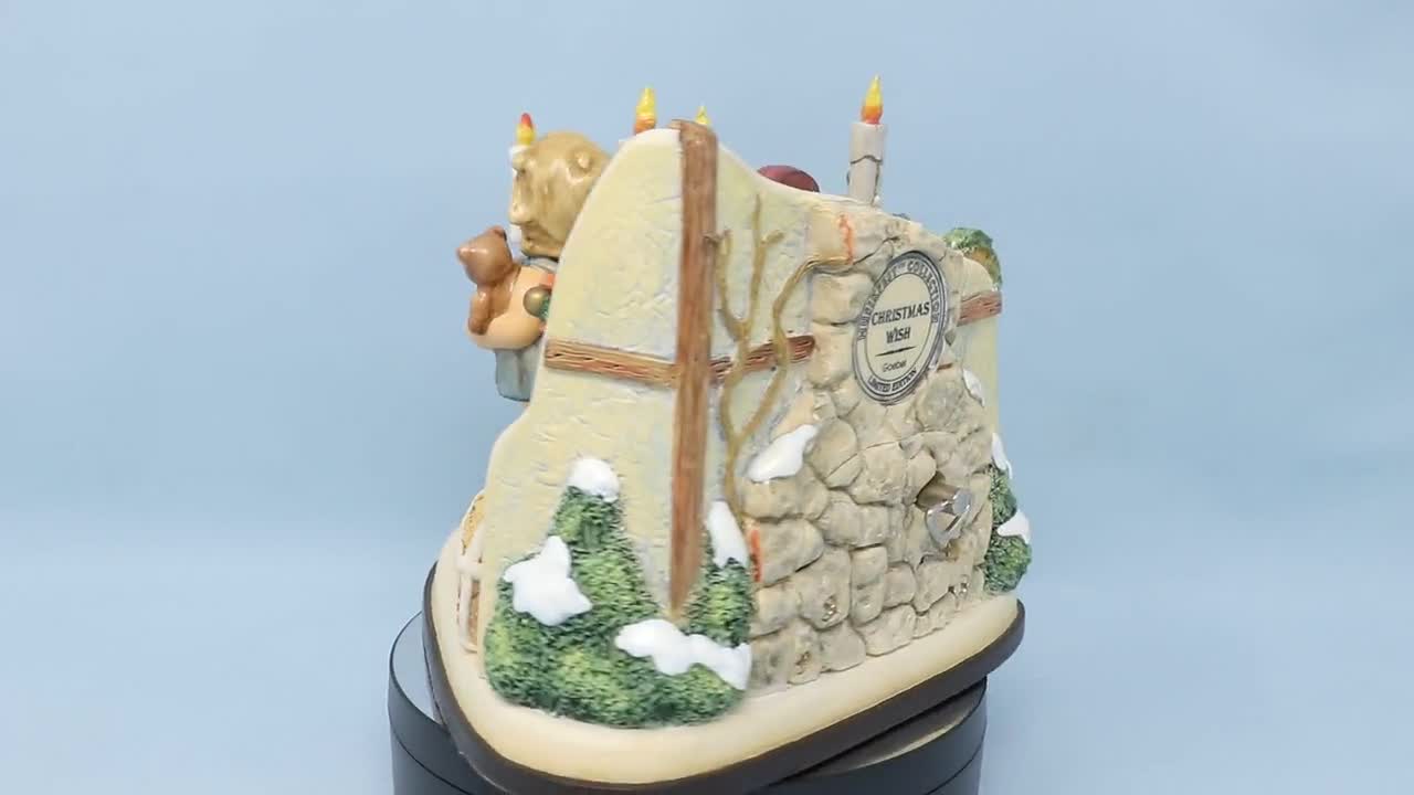 NEAR MINT Hummel Christmas Wish Display With Music Box