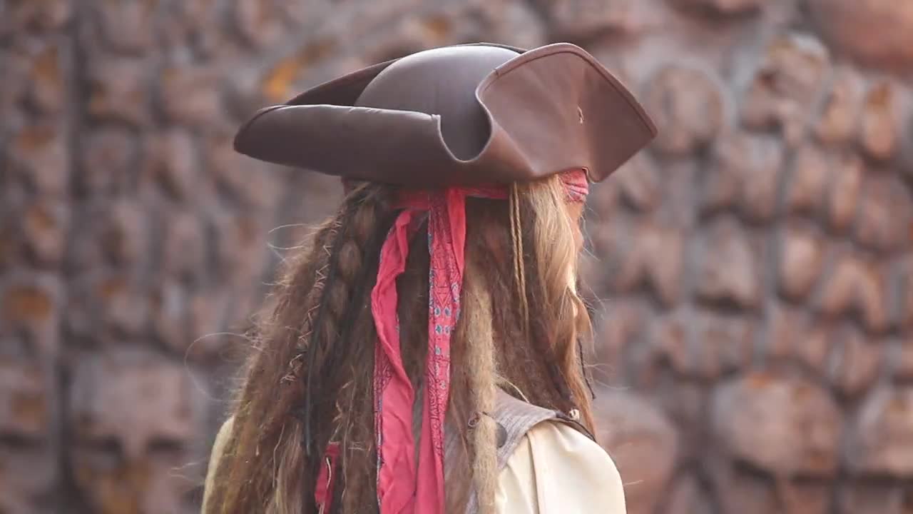 AS181 ゴージャスフリル三角帽子ハネつき海賊風トリコーン ハット ファッション ゴシック ゴスロリ パンク ロック スチームパンク ビジュアル系  ヴィジュアル系 V系 モード系 地雷系 サブカル コスプレ ライブ ステージ 舞台 仮装 ハロウィン 衣装 - メルカリ Juvale 海賊 ..., image size:1280x720