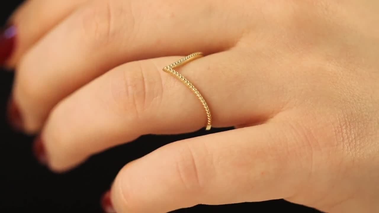 Pear Rose Cut Black Diamond Ring Rose Gold and V Shaped Diamond Band | La  More Design