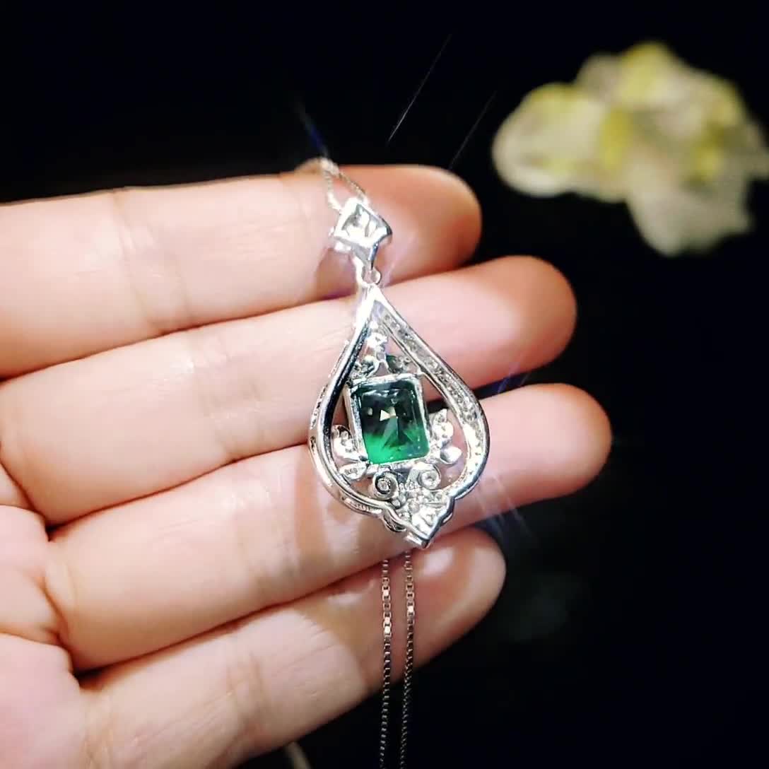 Super Clearance, Must Sell 5.56 ct. Natural Emerald and Diamond Necklace