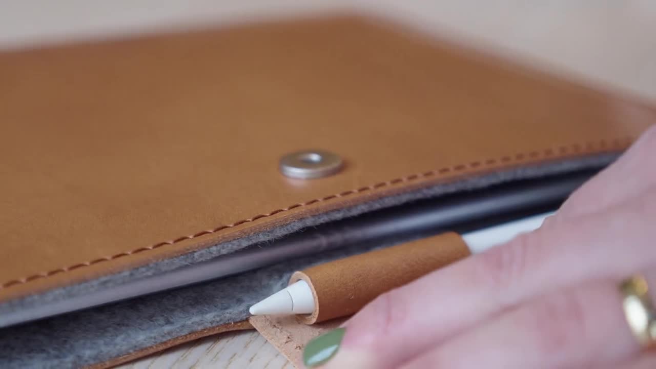 Genuine Leather Tablet Sleeve For IPad Pro 11 & IPad Air 10.9 - Fits With Keyboard