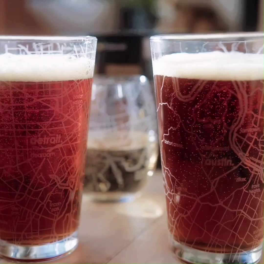 Home Town Custom-Etched Map Pint Glass