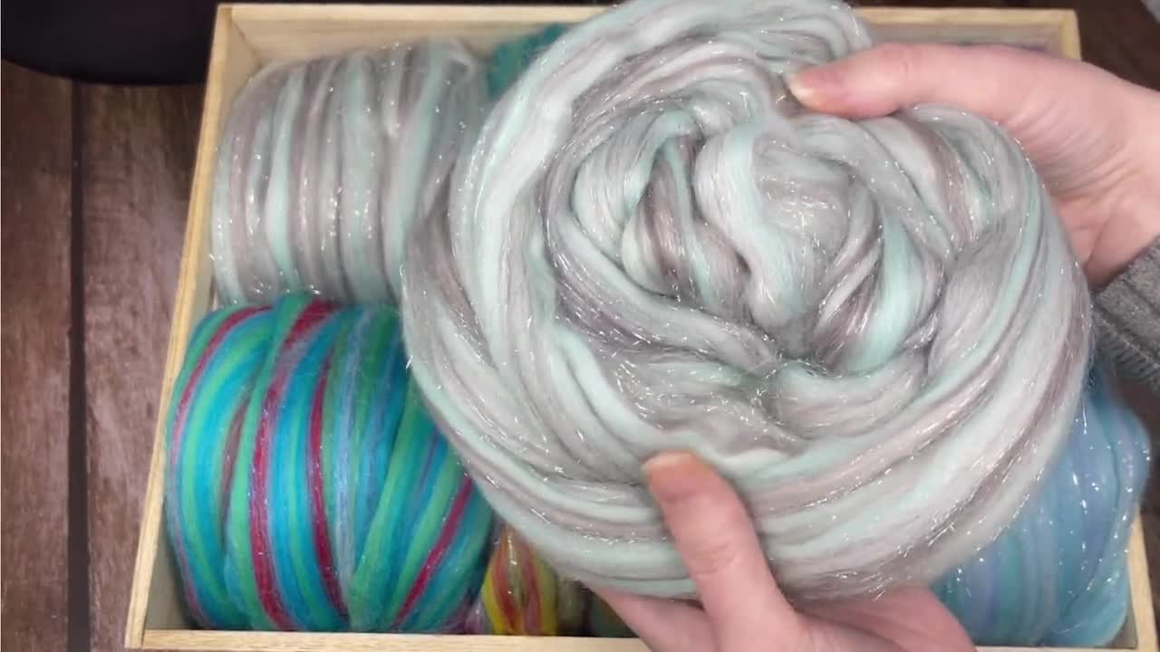 Merino Stellina: Soft Merino Wool with Shimmering Stellina, Roving Fiber  for Spinning, Felting, Weaving. Sparkle, Glitz & Glam - Rainbow