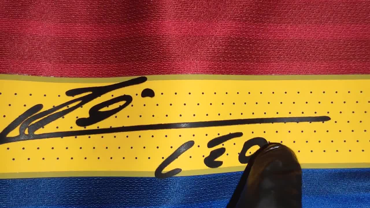 リオネル・メッシ直筆サイン入り バルセロナ 16/17 ホーム UCL