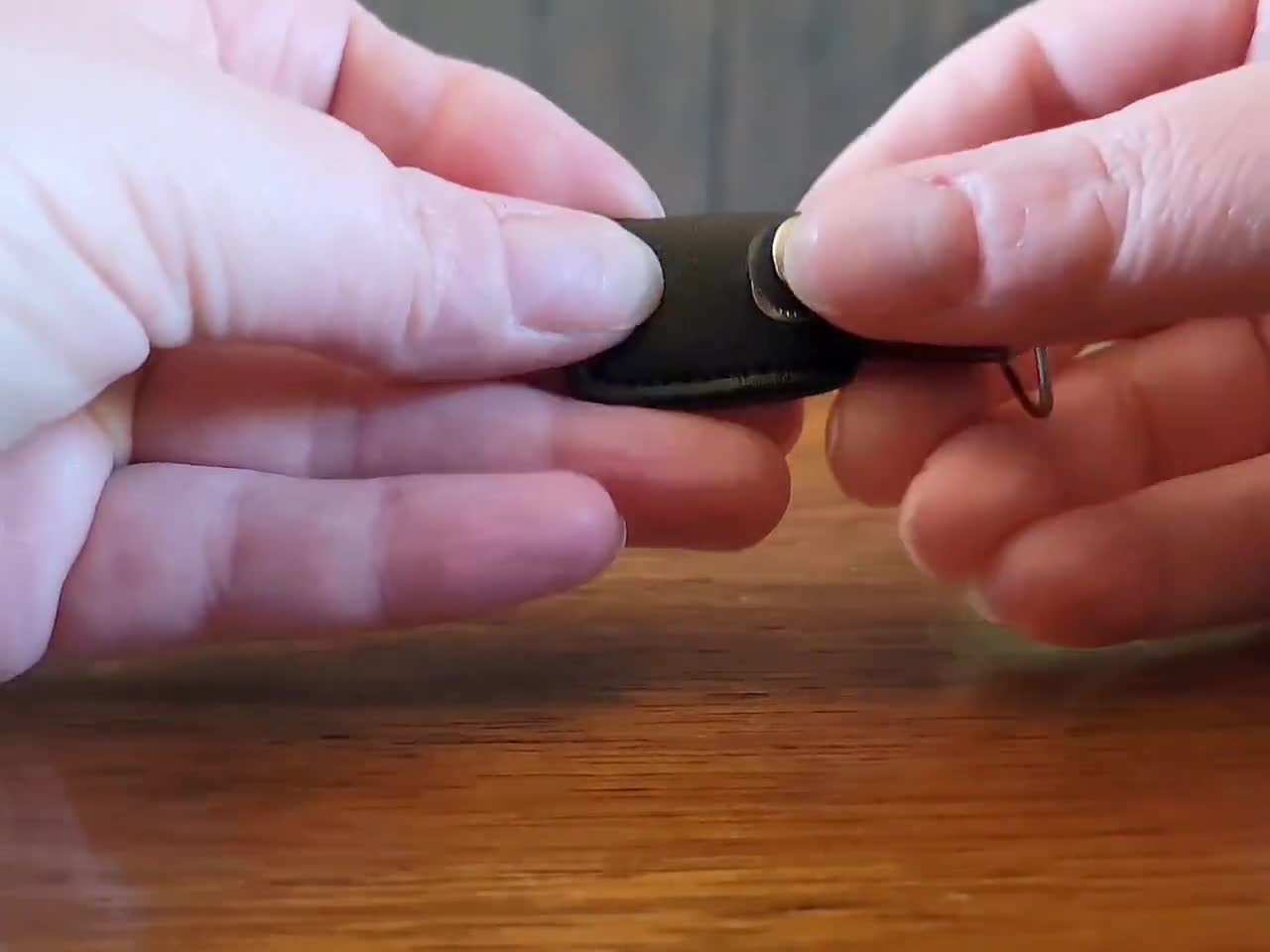 https://v.etsystatic.com/video/upload/q_auto/Minature-Kitchen-Knife-Set_1_uc1rzc.jpg