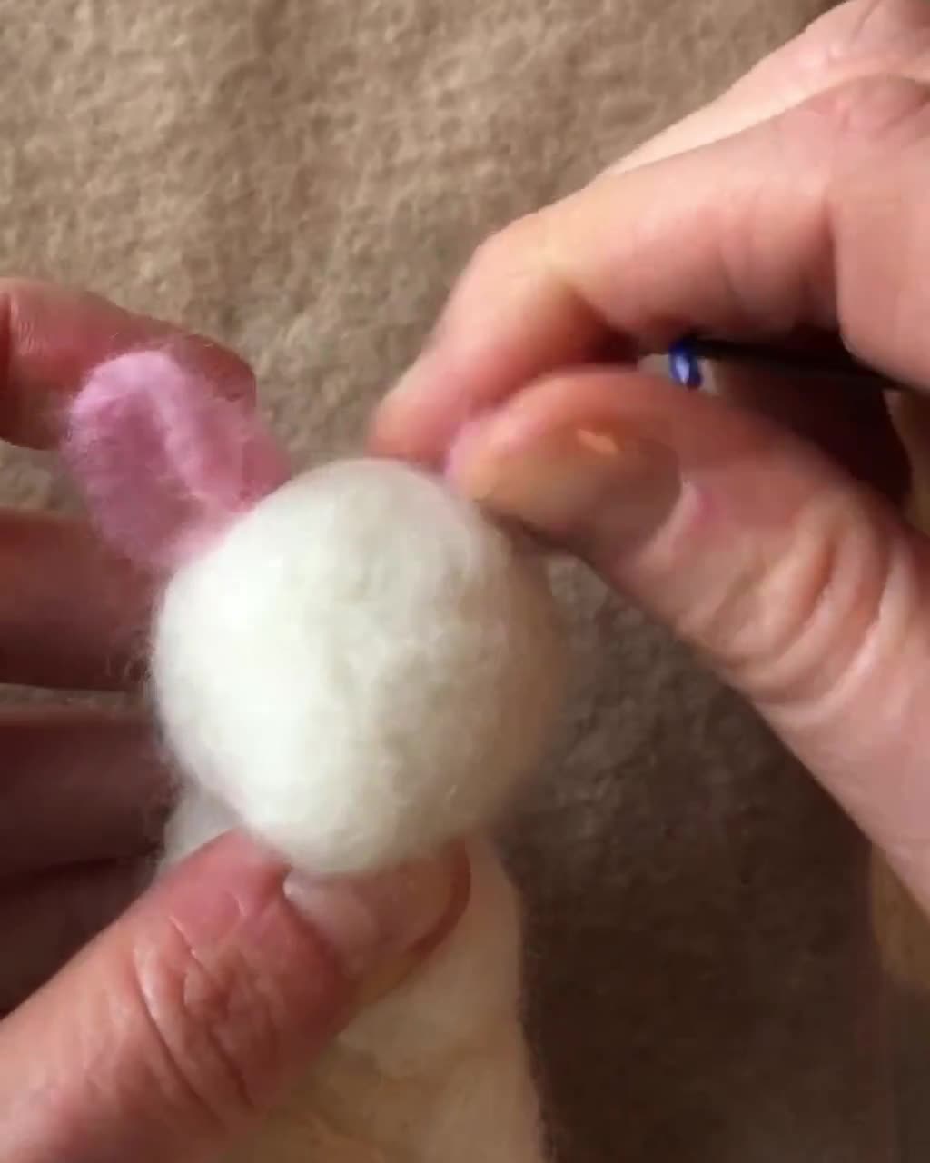 Needle felting kit - Mouse. Learn to make TWO cute little mice with this  craft kit for adults. Project for beginners. Creative gift idea, gift for  her.