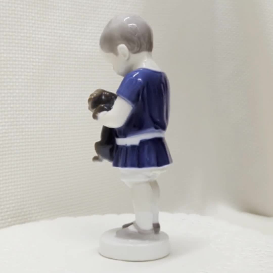 B&G Boy Holding Dog, Model #1747, Maker's Mark for 1952 to 1957
