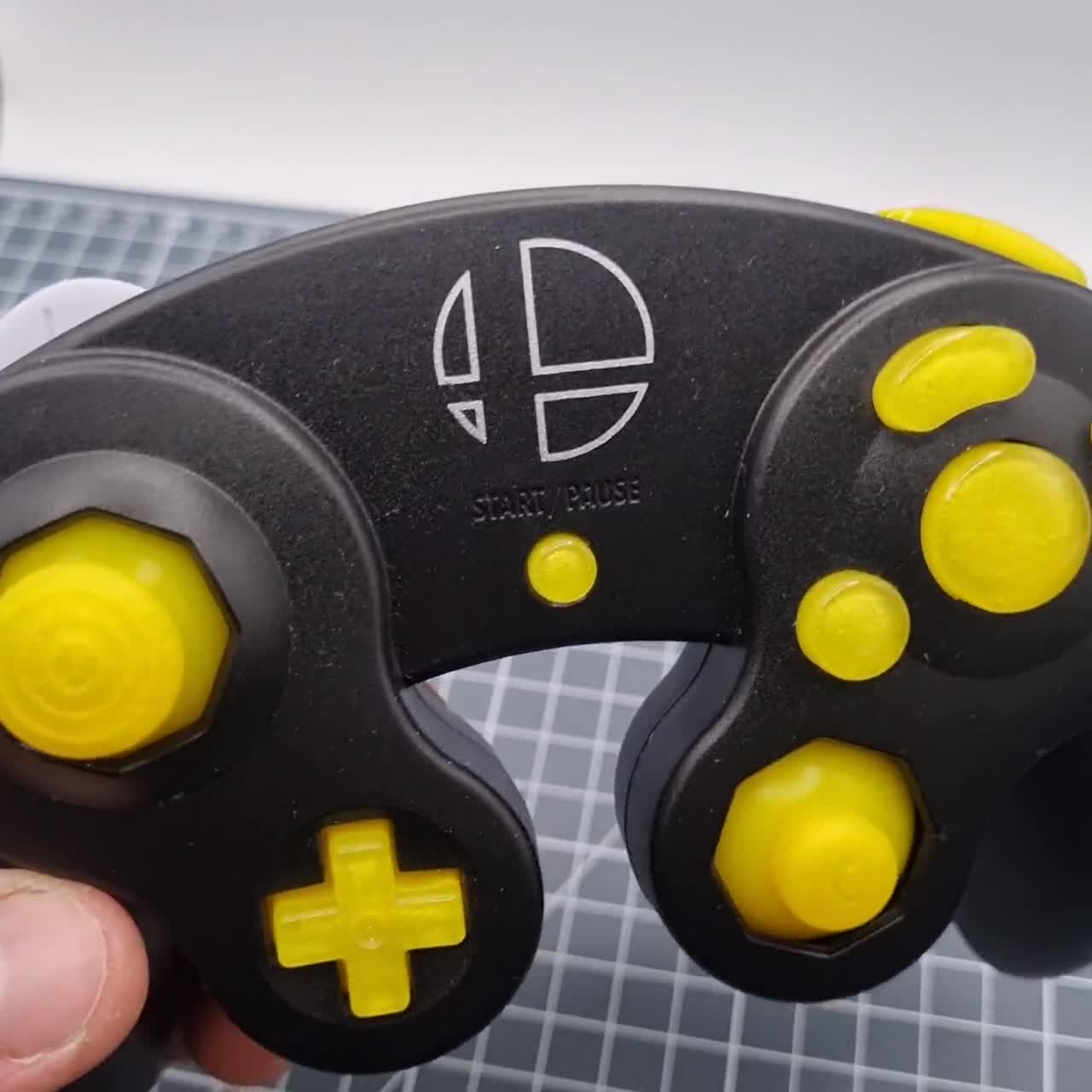 ニンテンドーゲームキューブ用カスタム樹脂ボタン レモンキャンディ