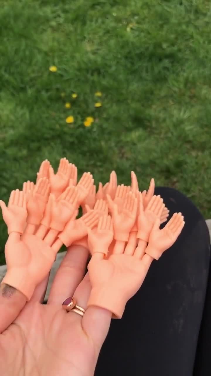 Tiny Hands 3 Foam Toy Hands 