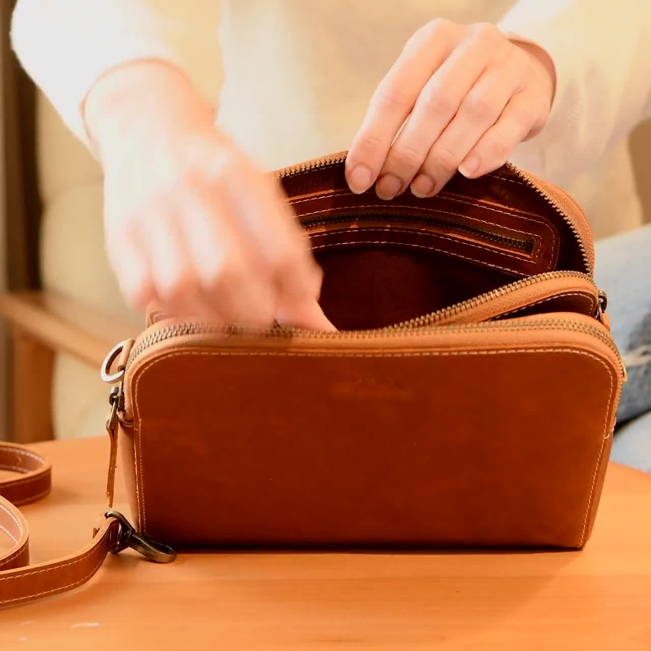 【Anyone more】Nosen Mini Leather Cross Bag Leather Crossbody Bag for Women With Two Zippers