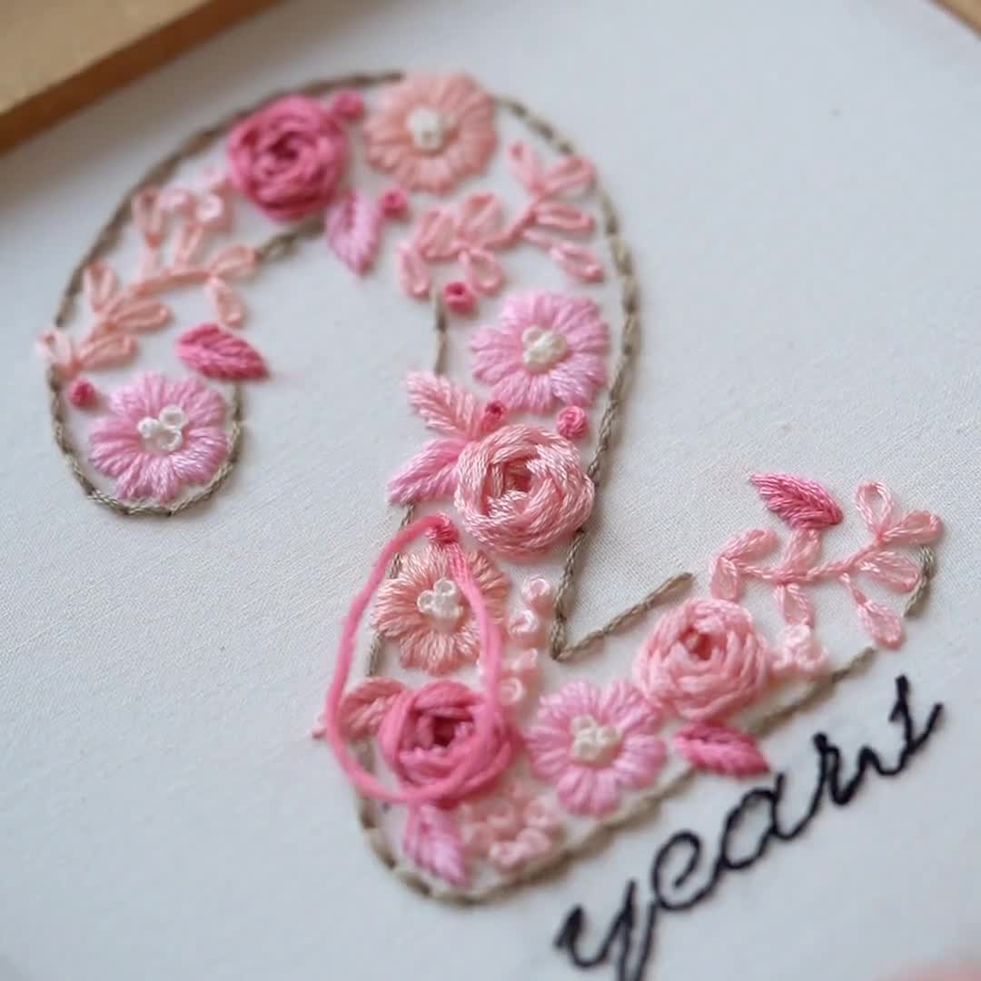 数字0～9の刺繍パターン：ピンクの花柄デザイン（PDFパターン＋動画