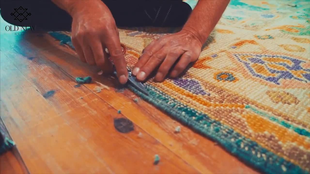 ヴィンテージ トルコ製エリアラグ 4x7：落ち着いた風合いの小さなラグ