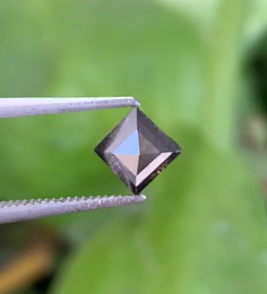 0.64カラット、4.2 x 4.2mm、天然ルースダイヤモンド、プリンセス