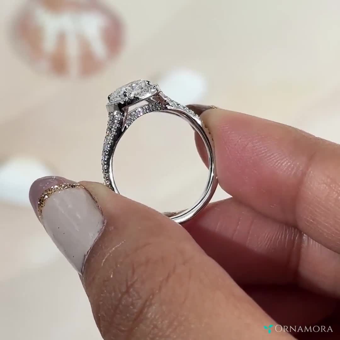 IGI認定ラボグロウン1カラットクッションカットダイヤモンド婚約指輪