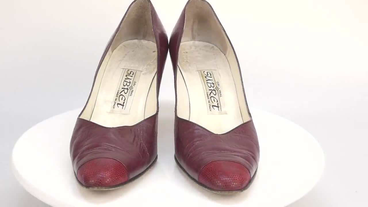 Vintage All Leather Pumps in Burgundy Red | Retro Plain Toe