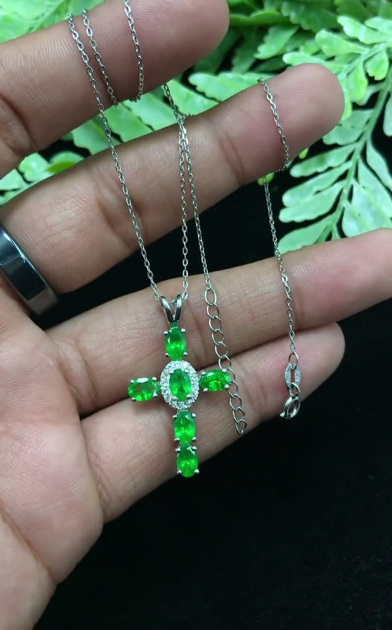 6x4 MM Natural Tsavorite Green Garnet Holy Cross Pendant, 925 Sterling  Silver, January Birthstone, Pendant Necklace , Gift For Girlfriend