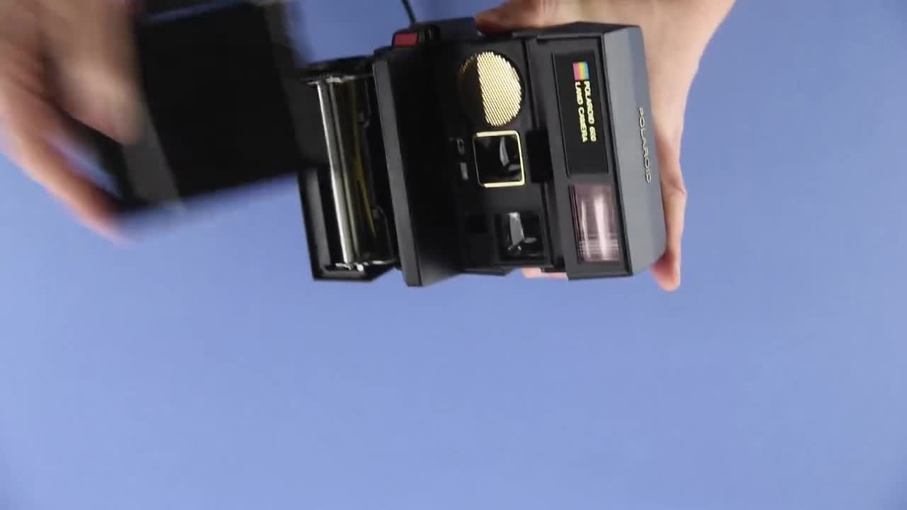 Polaroid 600 type Land Camera Sonar Autofocus Sun 660 Instant Film Ana