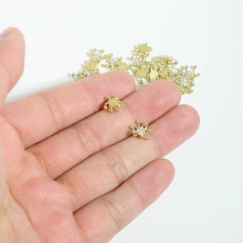 PLANT/PLANT ピアス Brass CZ Flower Earring Charm - Raw Brass Cubic Zircon