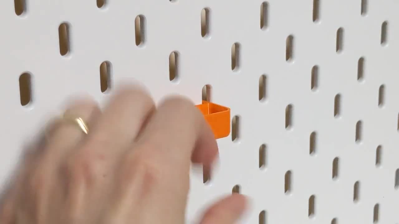 Pen holder 'honeycomb': Ikea pegboard compatible video poster