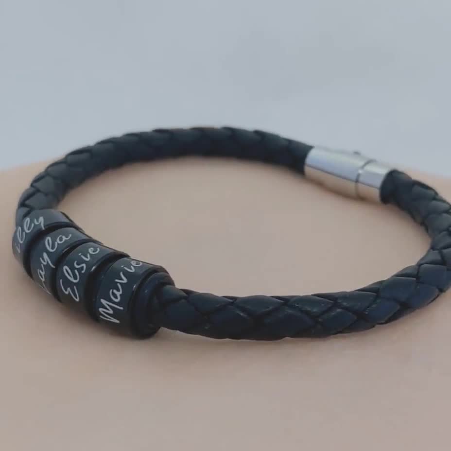 Idee Regalo Uomo Bracciale Magnetico - Regali Natale Originali Gadget Utili  Accessori Fai Da Te, Regalo Uomo Papà Lui Compleanno, San Valentino per  Lui, Festa del Papà, Calendario Avvento da Riempire 