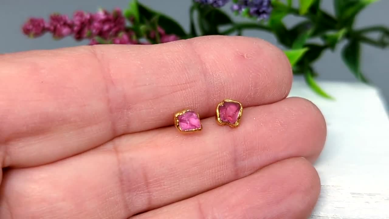 Pink Spinel stud earrings, Raw pink Spinel earrings, Pink crystal earrings,  Pink studs, Dainty Gold earrings, Spinel jewelry, Gift for her