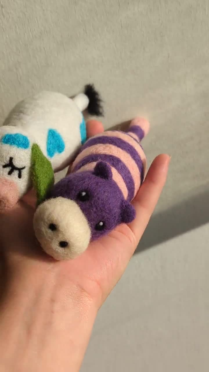 ハウルの動く城のぬいぐるみ：ニードルフェルトウールの牛とカバ