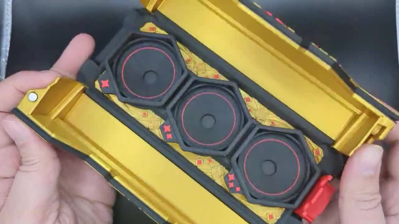 ブラッキー Flip Deck Case 81aC0QqVKGL._UF350,350_QL80_.jpg