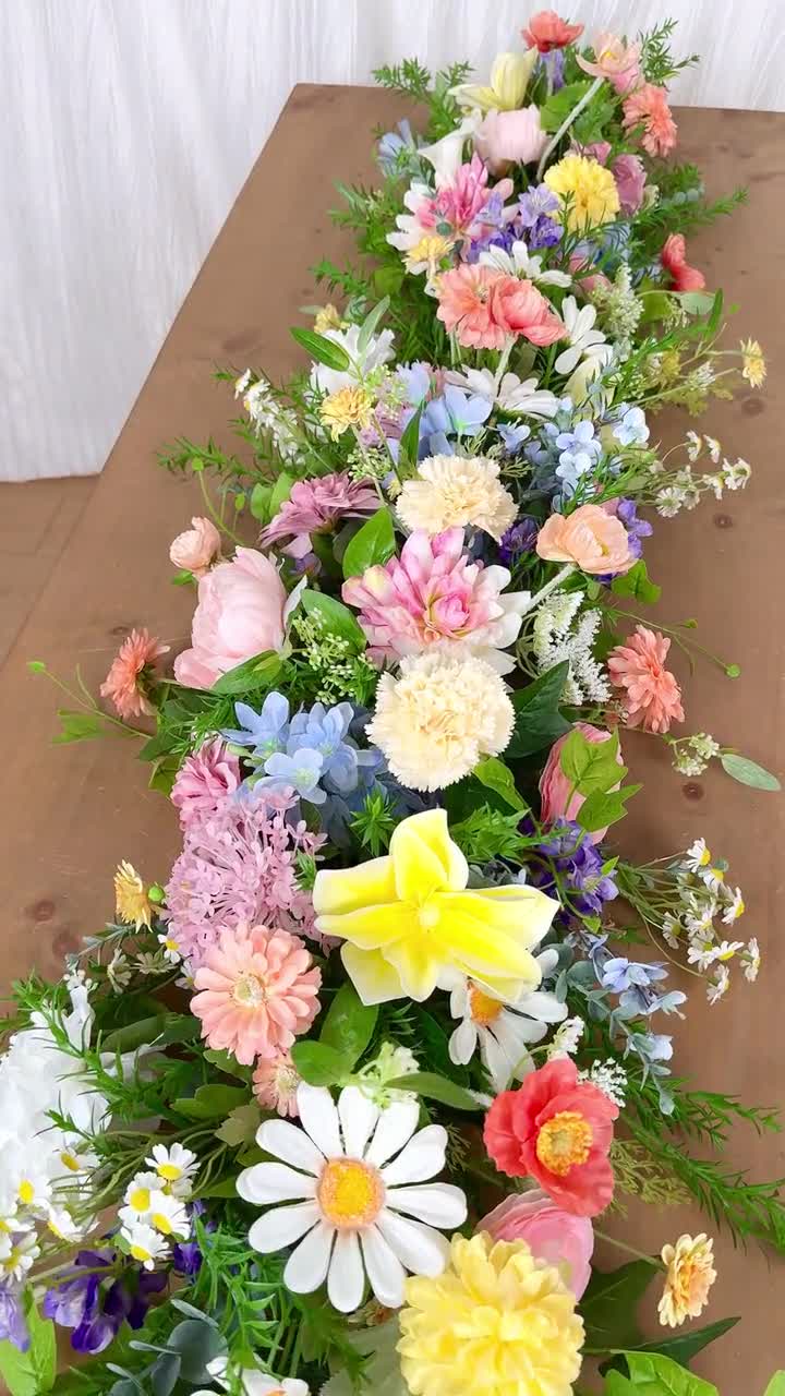 table runner 亀甲取り花丸　帯リメイク　長尺250㎝ Pastel Wildflowers Table Runner, Wildflowers Head Table Decor