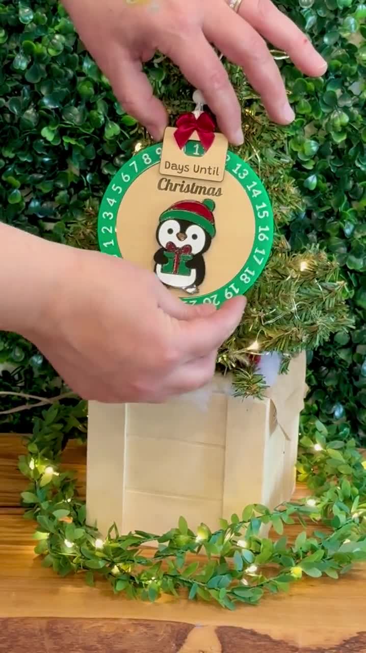 クリスマスカウントダウンスピナーオーナメントペンギン – プレミアム
